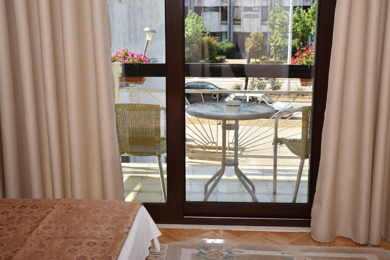 Guest House Evropa Ulcinj Kültér fotó