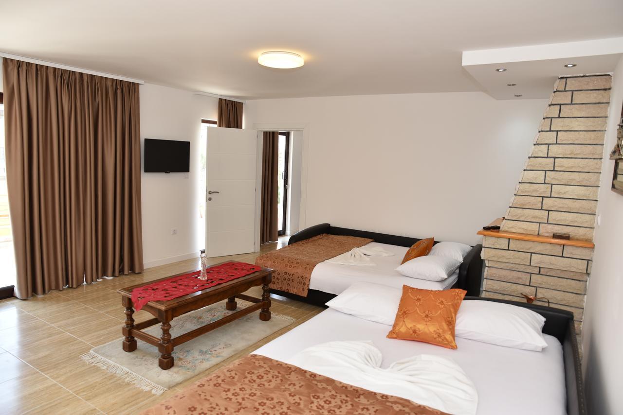 Guest House Evropa Ulcinj Kültér fotó