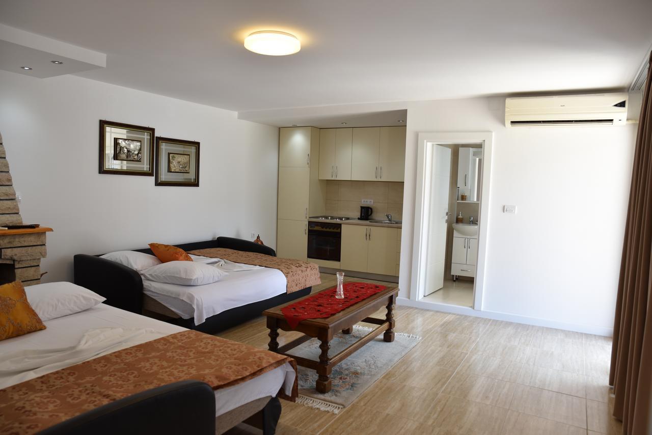 Guest House Evropa Ulcinj Kültér fotó