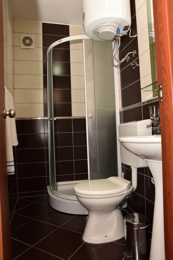 Guest House Evropa Ulcinj Kültér fotó