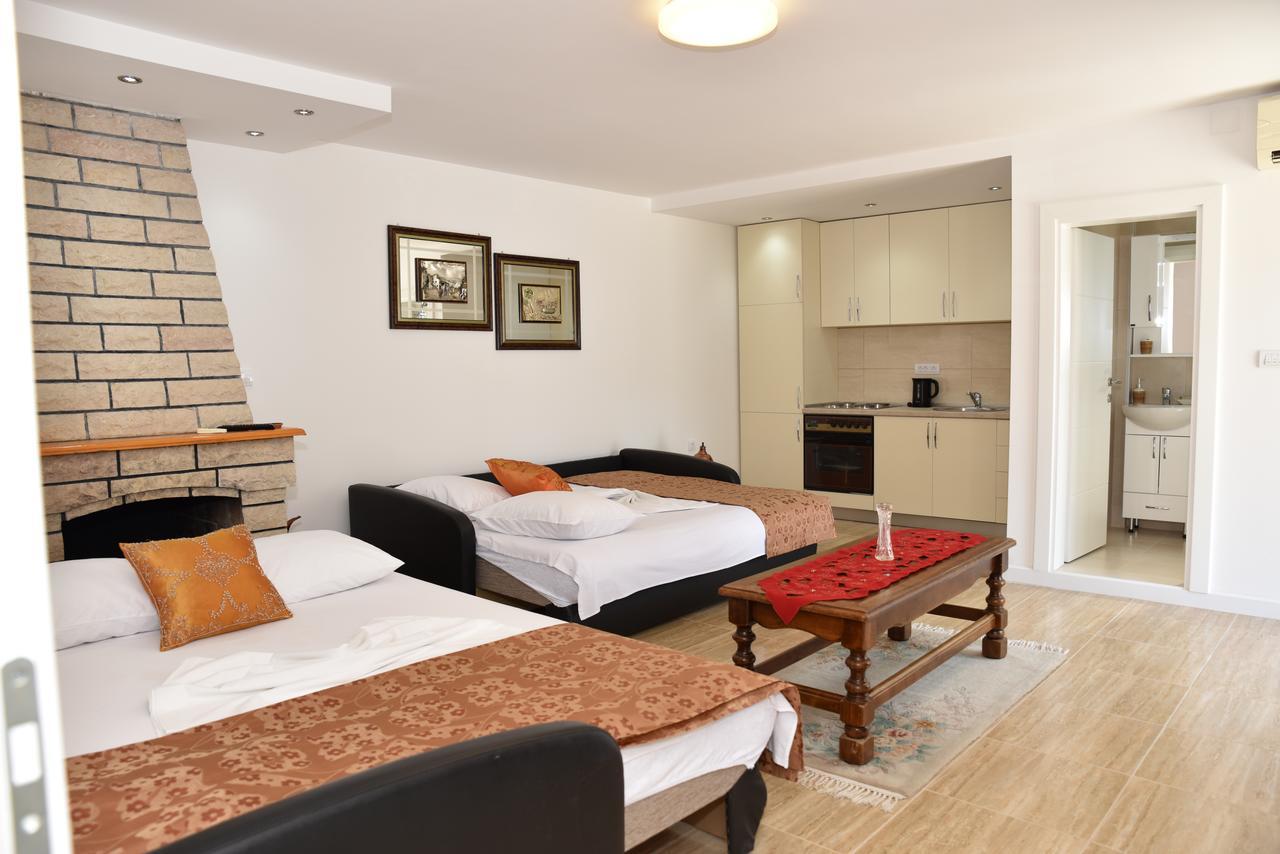 Guest House Evropa Ulcinj Kültér fotó